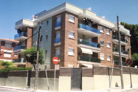 Rehabilitación de fachada de bloque residencial en Segur de Calafell